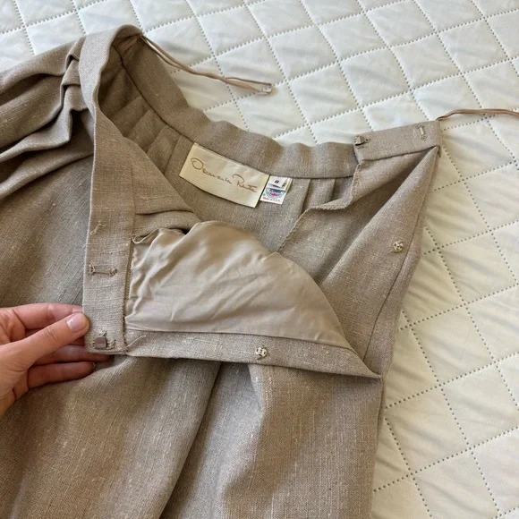 Oscar de la Renta Beige Midi Skirt - Elegant A-Line with Scalloped Hem - Picture 10 of 14